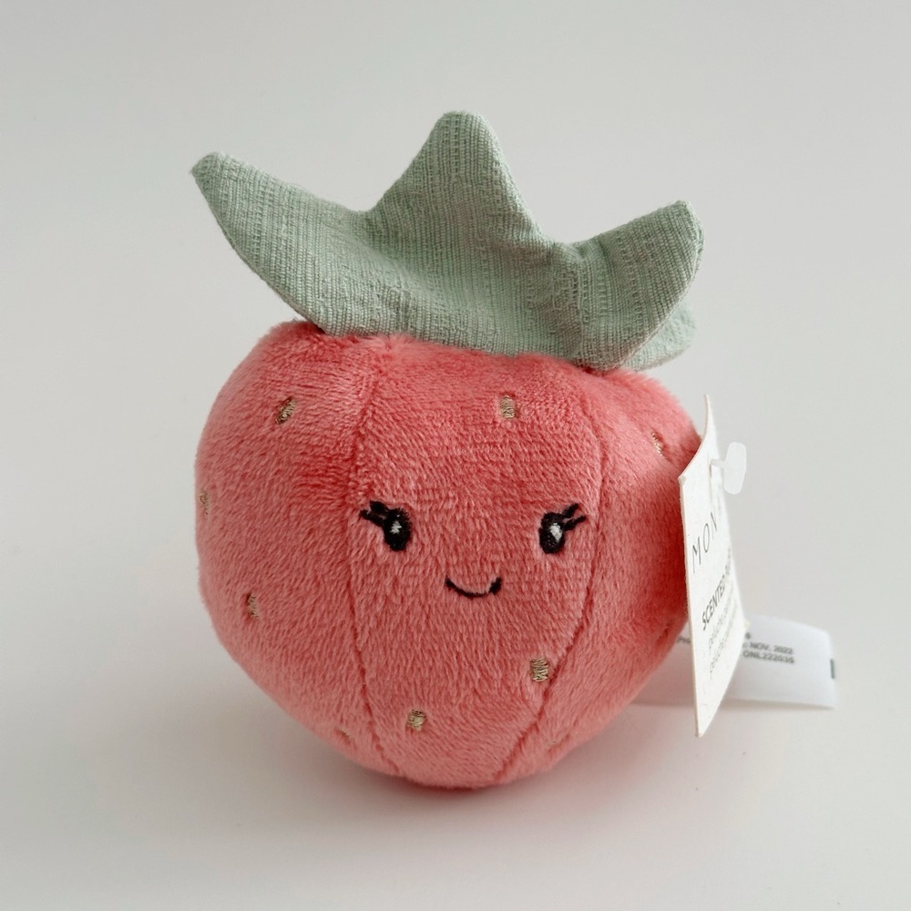MON AMI - Strawberry Scented Plush Toy - Picture 11 of 14